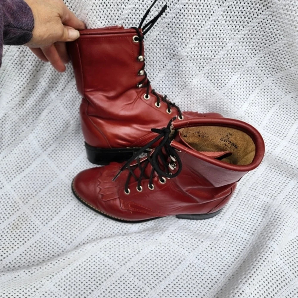 Laredo Red Leather Kiltie Ankle Boots Womens Size 6.5 Lace Up Western Retro Stat - Picture 6 of 16